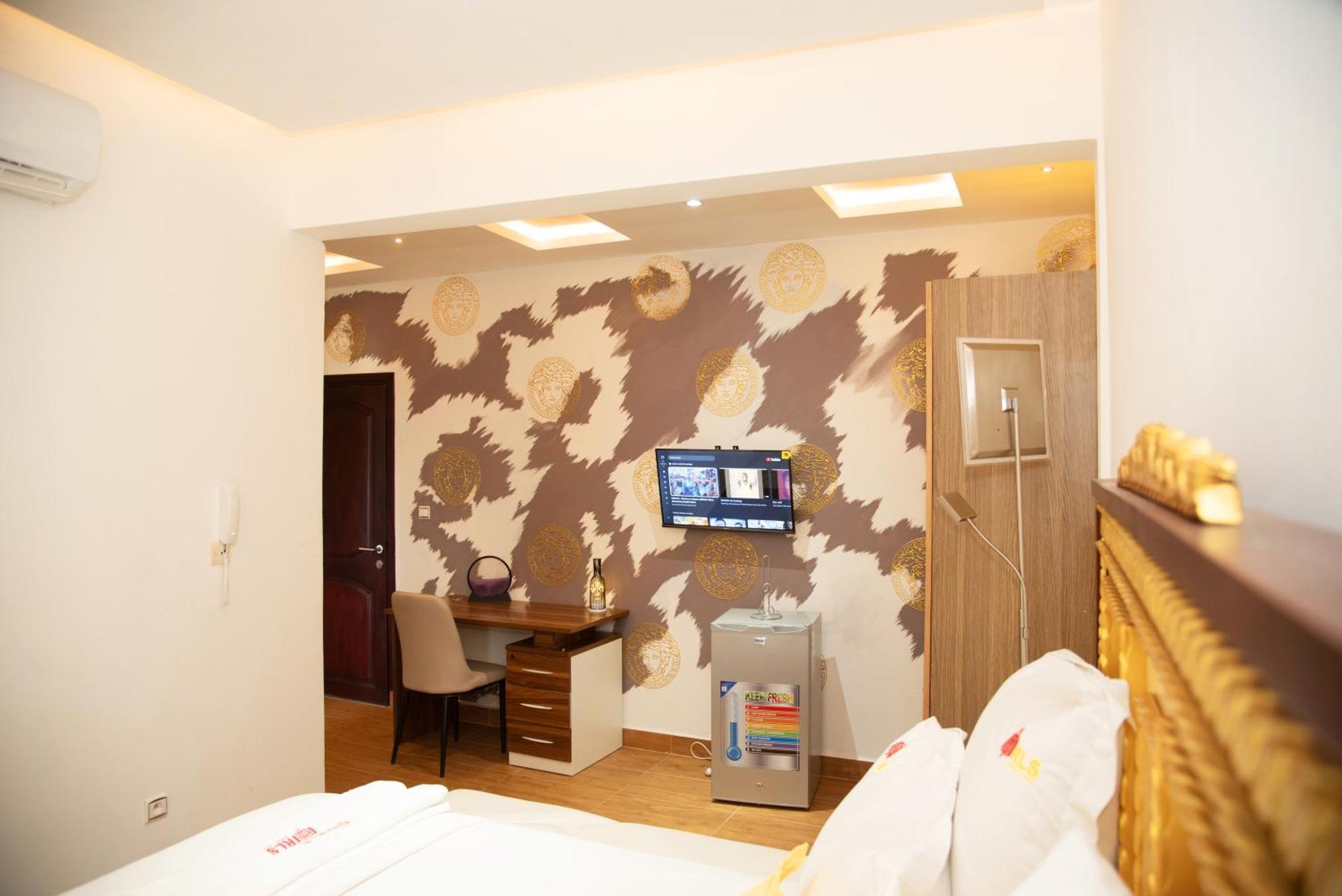 Residence Le Sommet - Chambre Versace Douala Exterior foto
