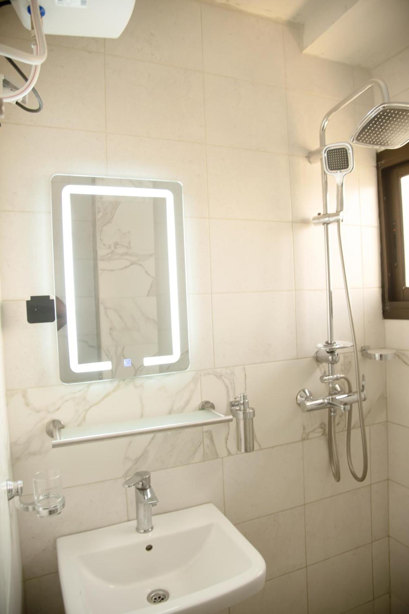 Residence Le Sommet - Chambre Versace Douala Exterior foto